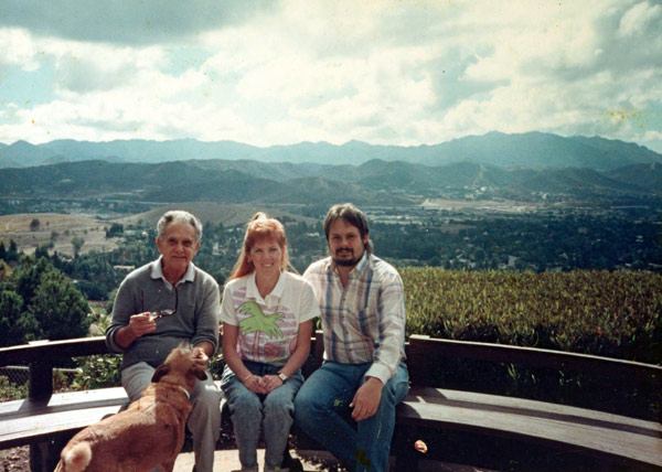 Jack Kirby with Annabelle & Stan Taylor  Thousand Oaks, California, 1989.